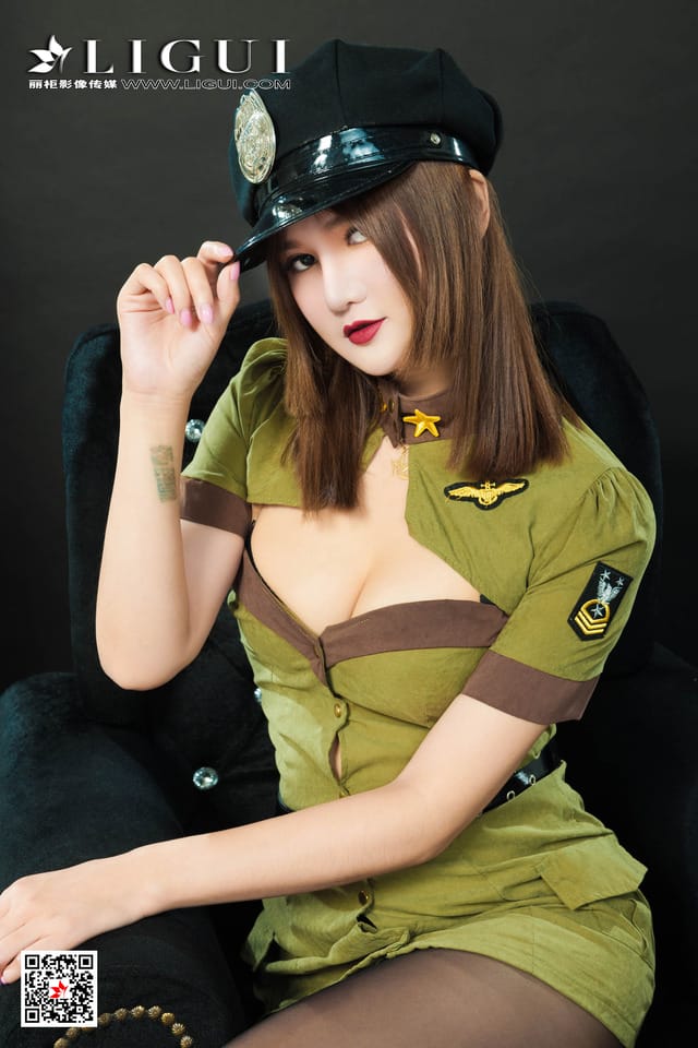 Ligui丽柜 – 2020.11.26《孤芳自品》文芮[40P55M]-2