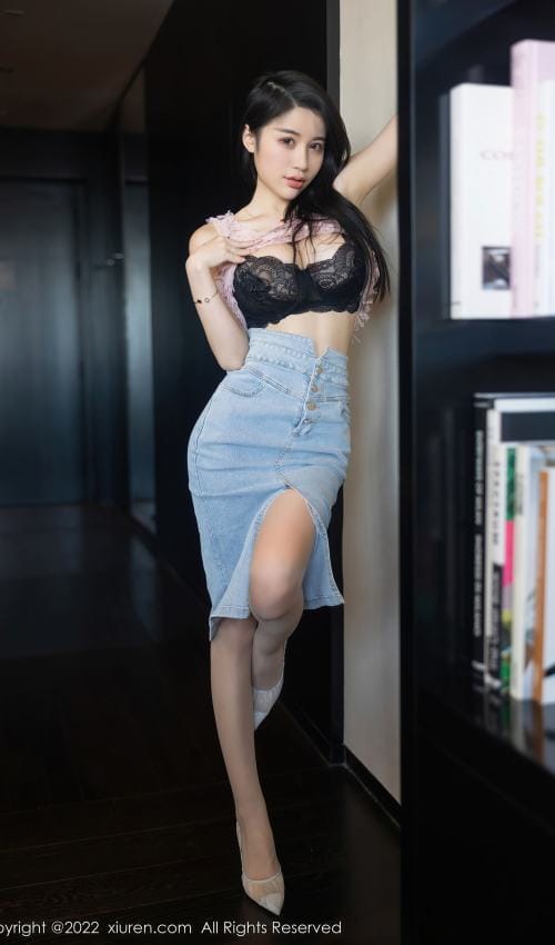 [XIUREN秀人网]2022.08.25 VOL.5489 美七Mia[97+1P／0.98GB]-2
