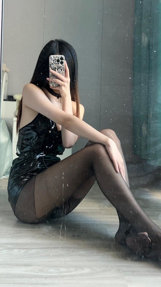 [微密圈]刘雅萌 –御姐性感[32P-77MB]-1