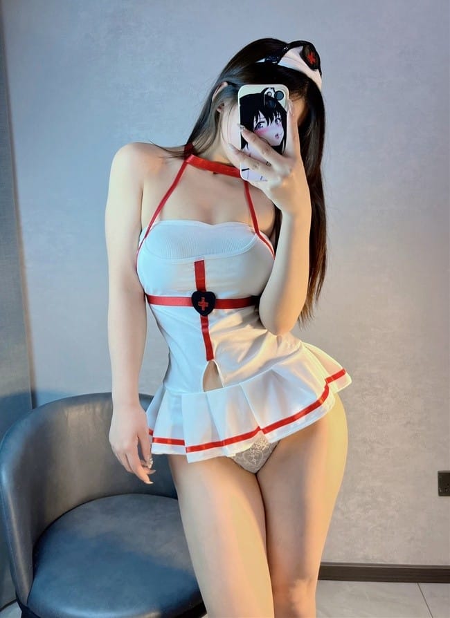 [微密圈]桃沢樱呀 –白丝护士[51P-110MB]-1