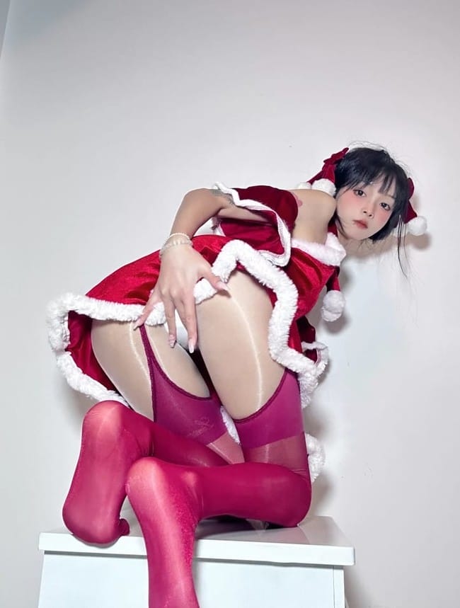 [微密圈]聂骄傲 –圣诞红色魅惑[20P-25M]-1