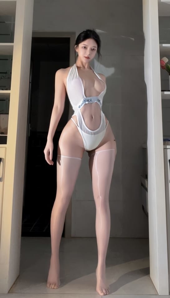 [微密圈]姐姐Lalion –薄如蝉翼 [44P1V-126M]-1